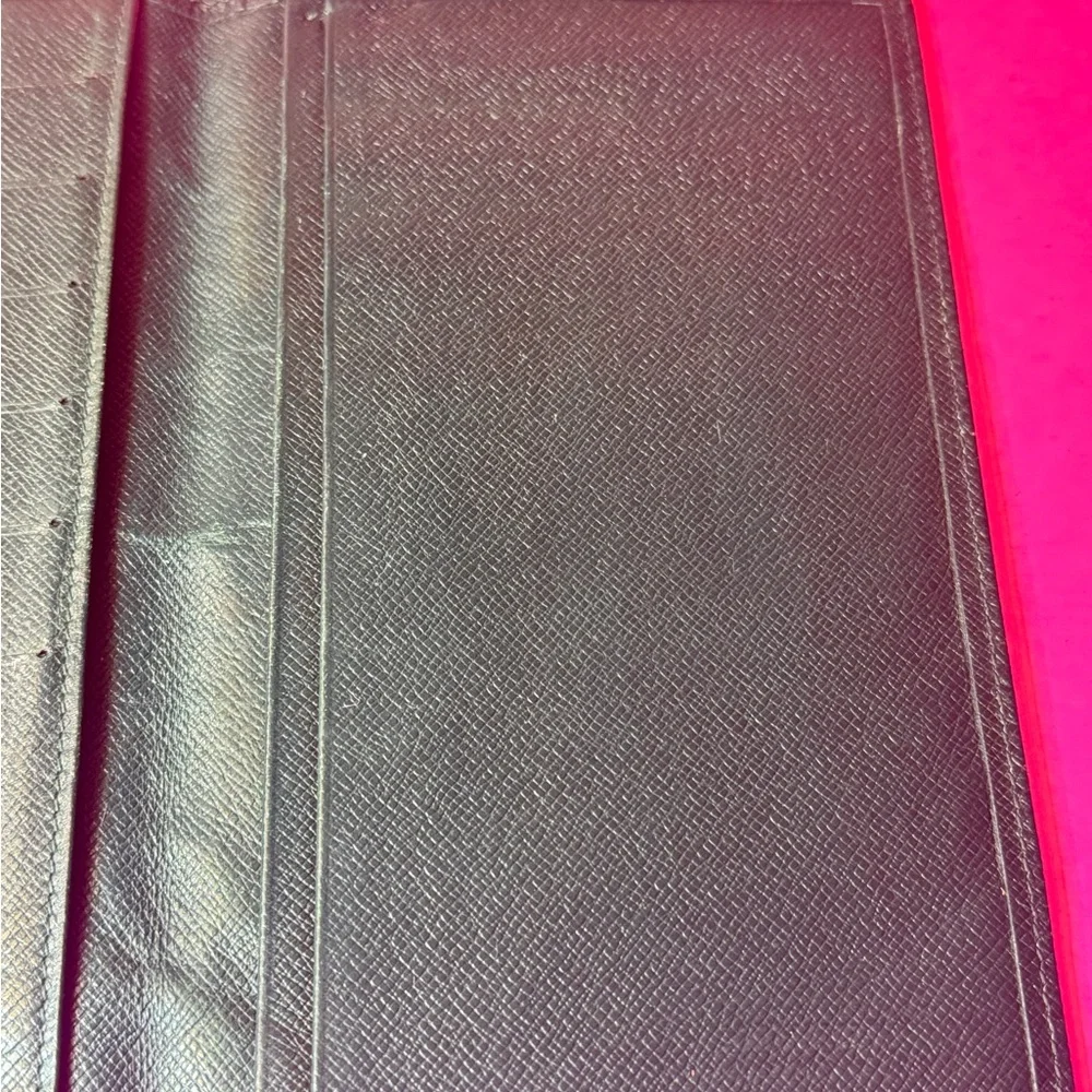 Louis Vuitton Epi Taiga Bundel green bifold wallet and key holder - Picture 13 of 15